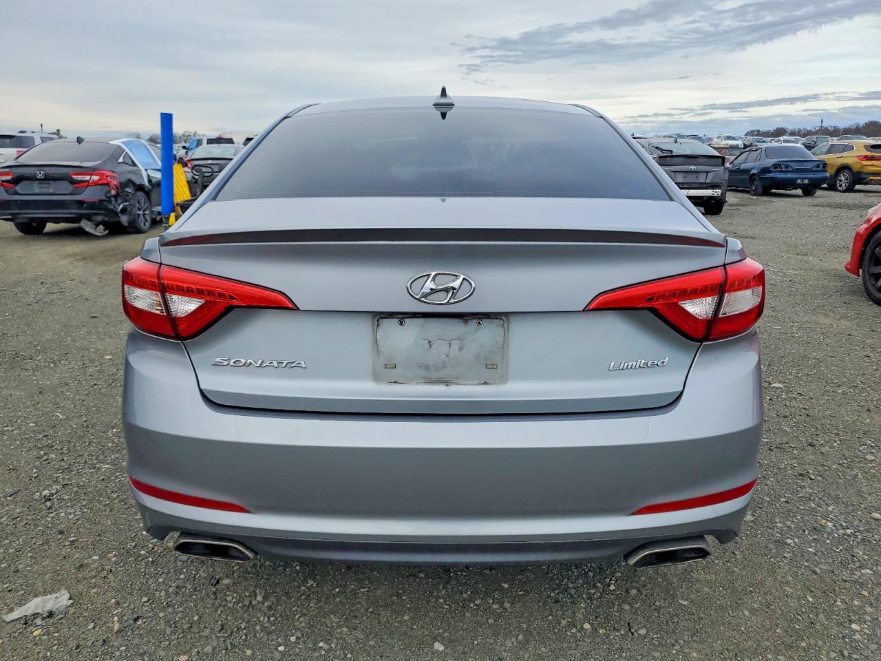 2015 HYUNDAI SONATA SPORT photo 6