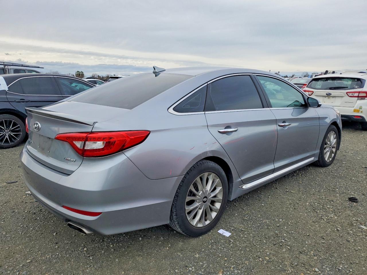 2015 HYUNDAI SONATA SPORT photo 3