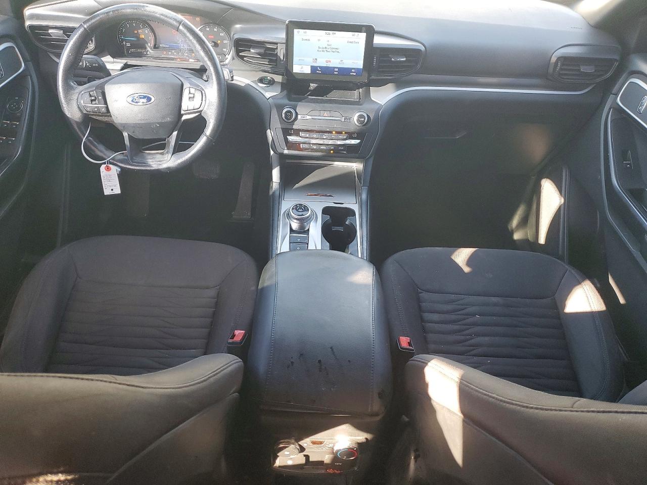 2020 FORD EXPLORER XLT photo 8