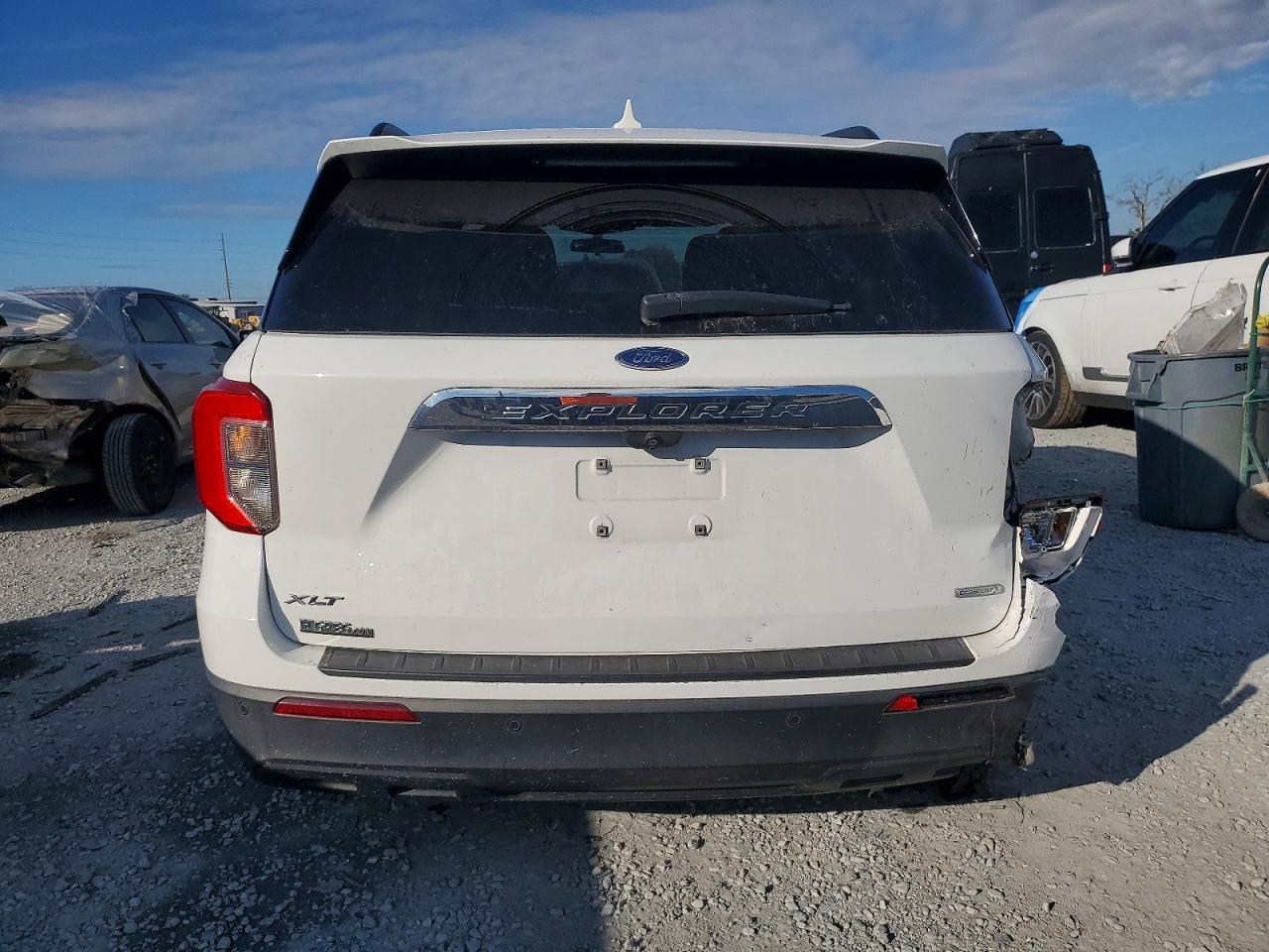 2020 FORD EXPLORER XLT photo 6