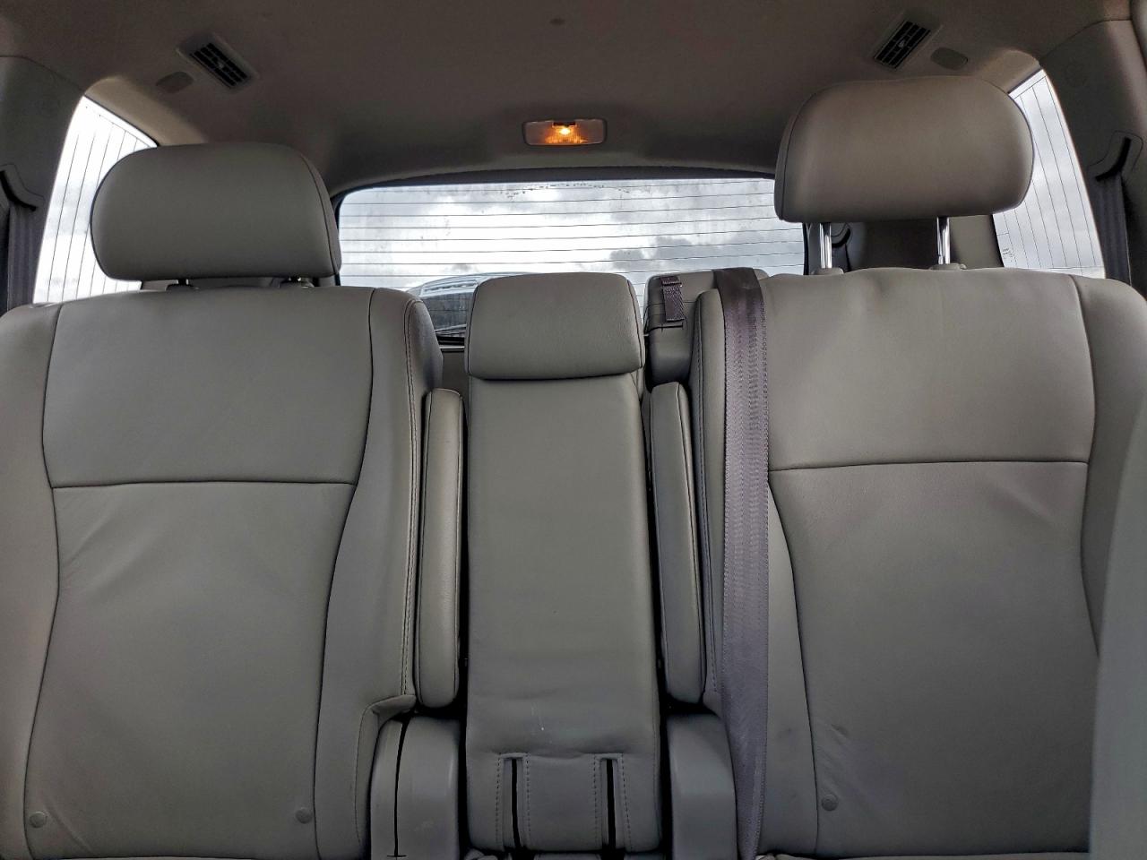 2013 TOYOTA HIGHLANDER BASE photo 10