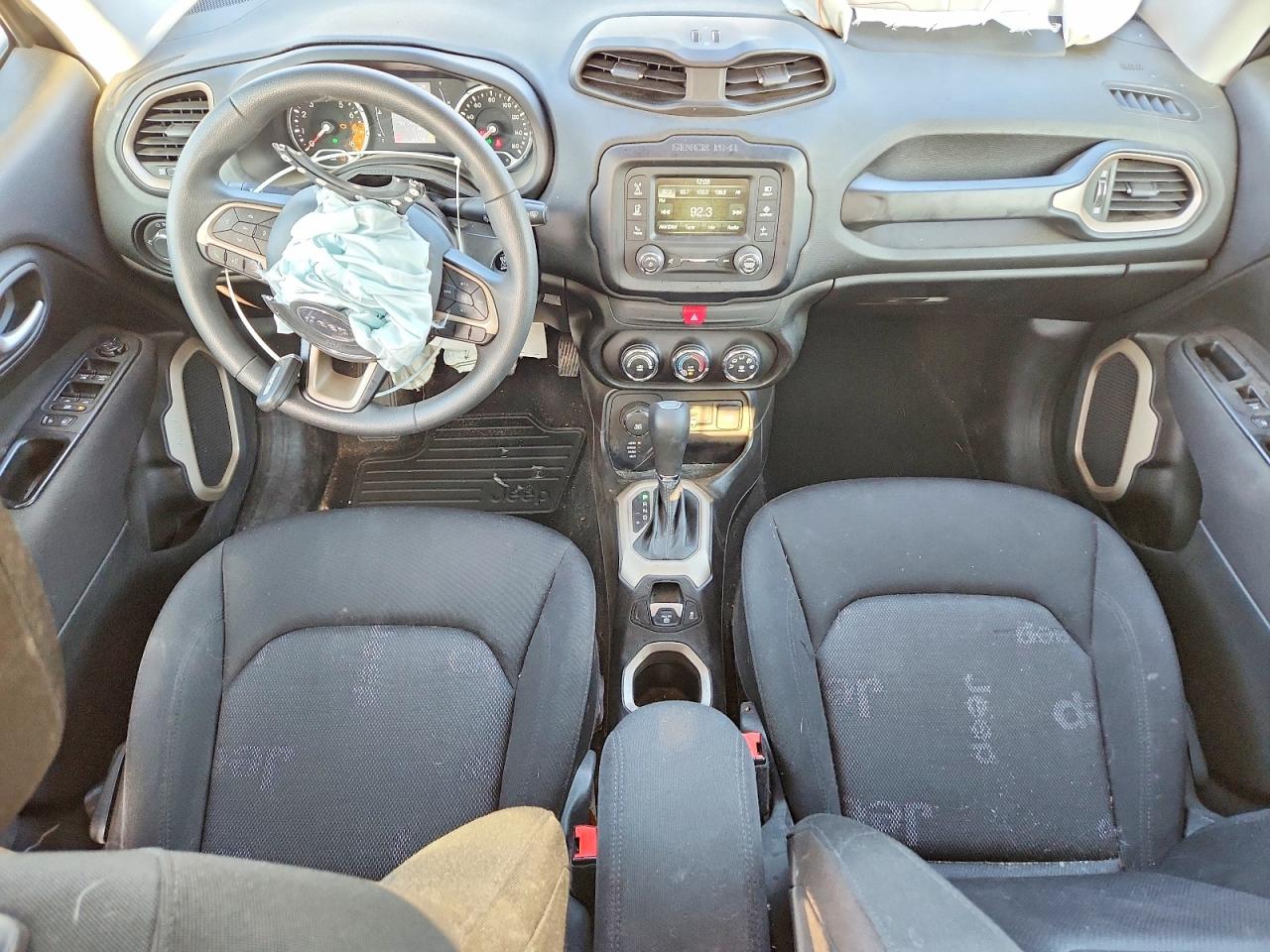 2017 JEEP RENEGADE SPORT photo 8