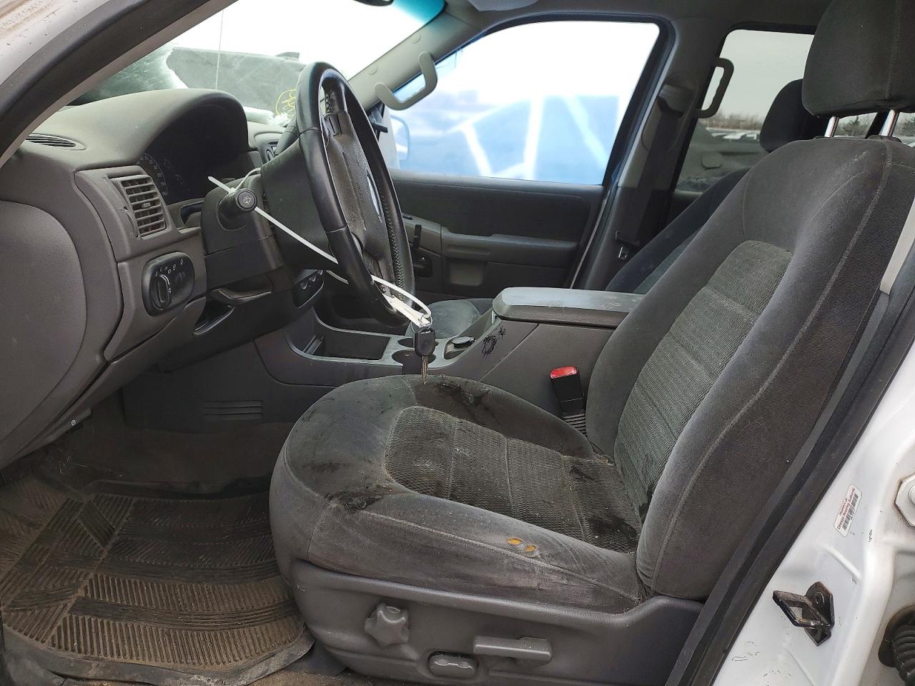 2002 FORD EXPLORER XLT photo 7