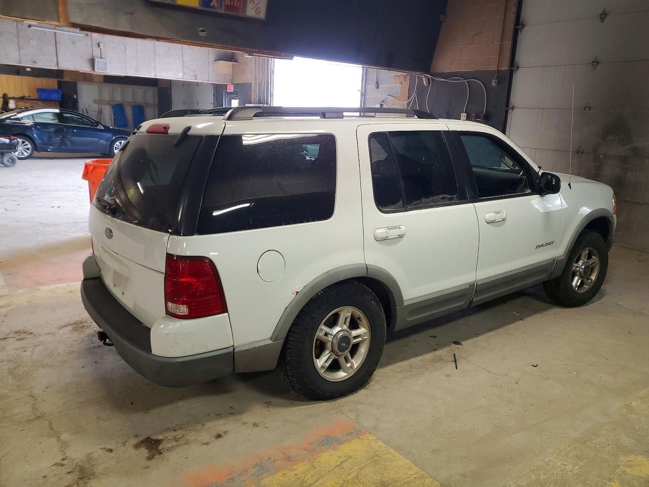2002 FORD EXPLORER XLT photo 3