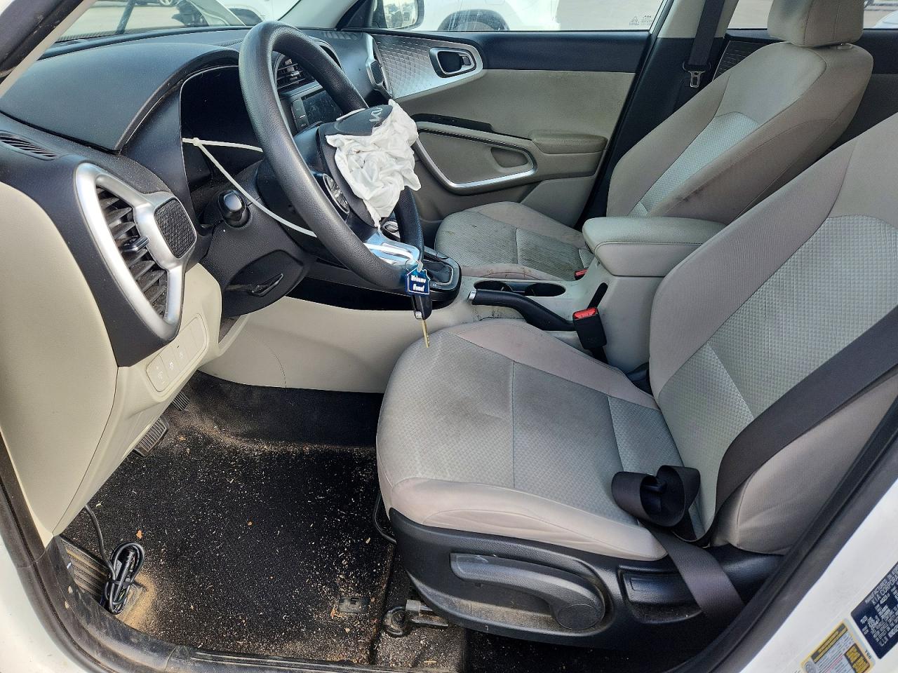 2024 KIA SOUL LX photo 7