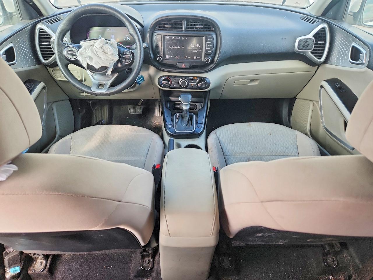 2024 KIA SOUL LX photo 8