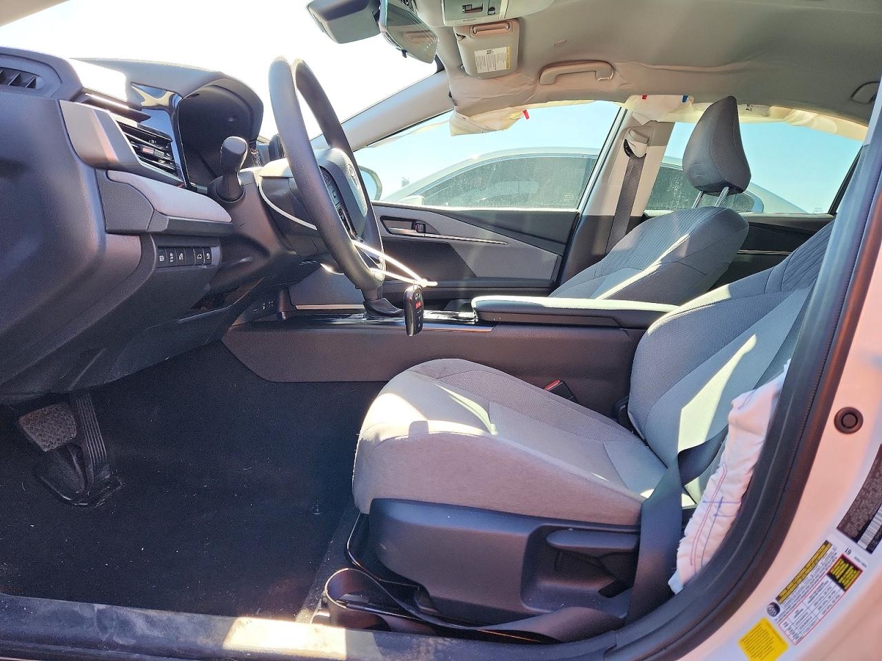 2025 TOYOTA CAMRY XSE photo 19