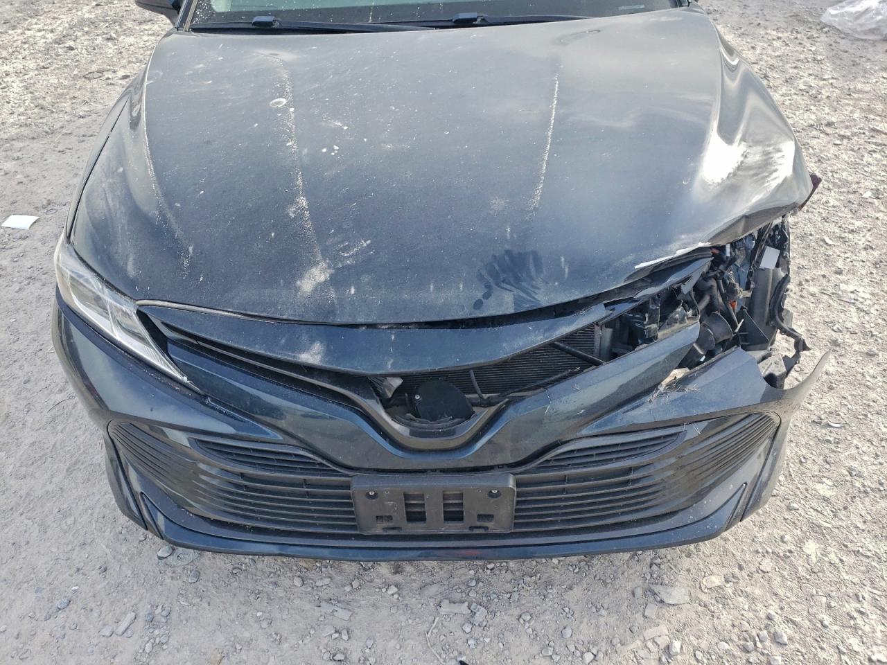 2019 TOYOTA CAMRY L photo 11