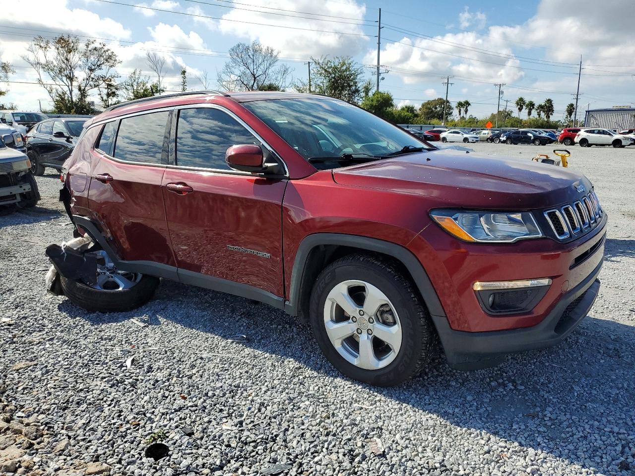2021 JEEP COMPASS LATITUDE photo 4