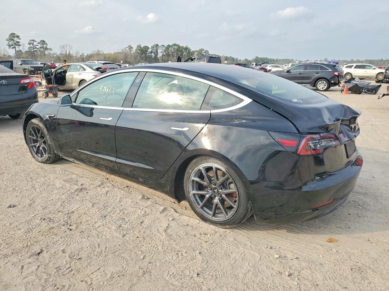 2020 TESLA MODEL 3 photo 3