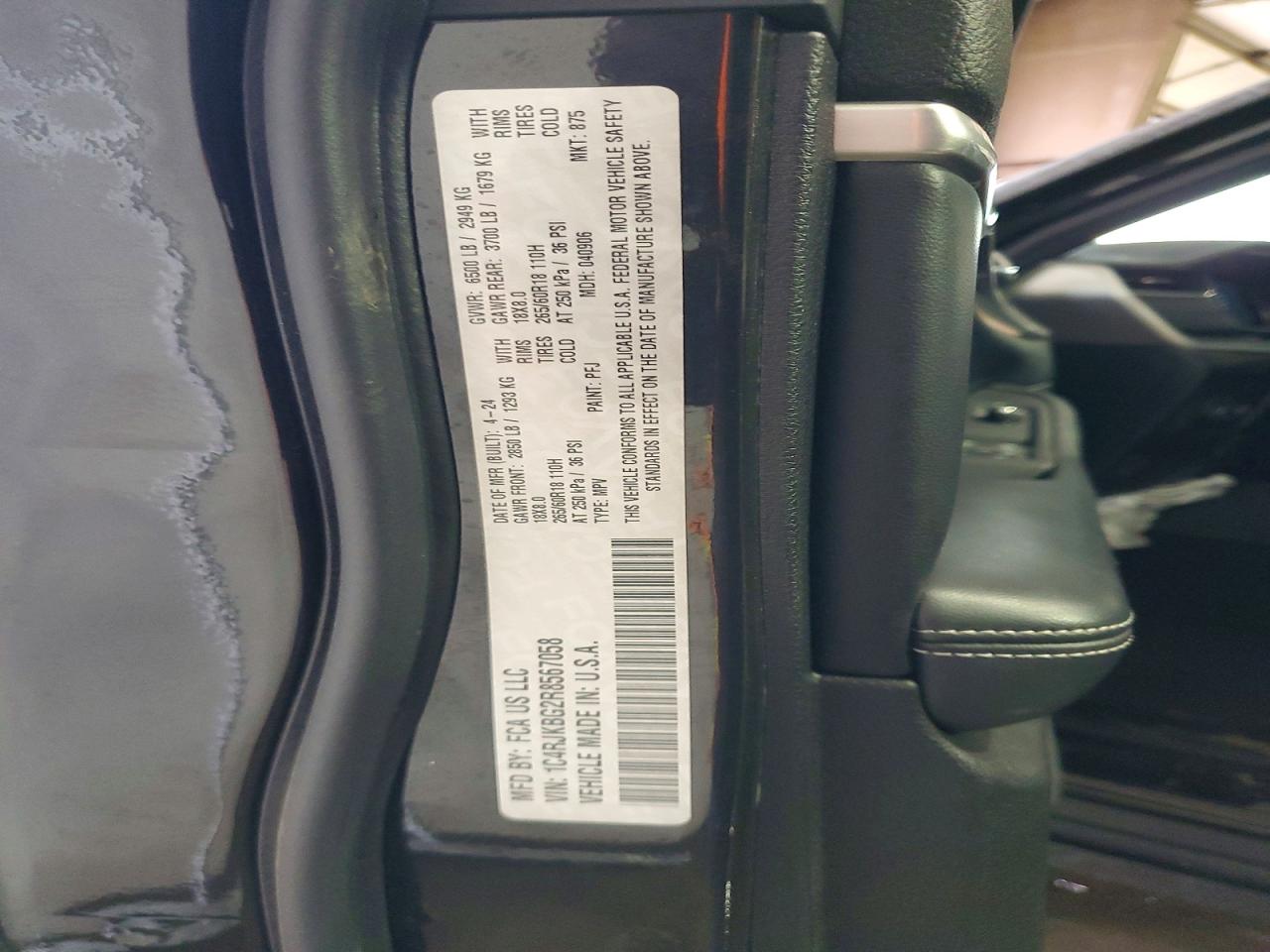 2024 JEEP GRAND CHEROKEE L LIMITED photo 25