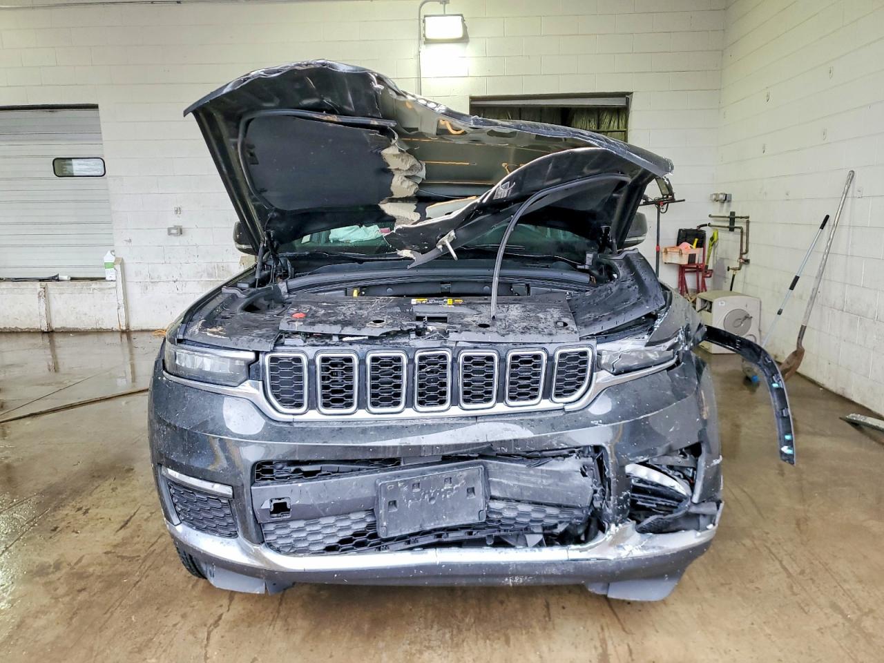 2024 JEEP GRAND CHEROKEE L LIMITED photo 9
