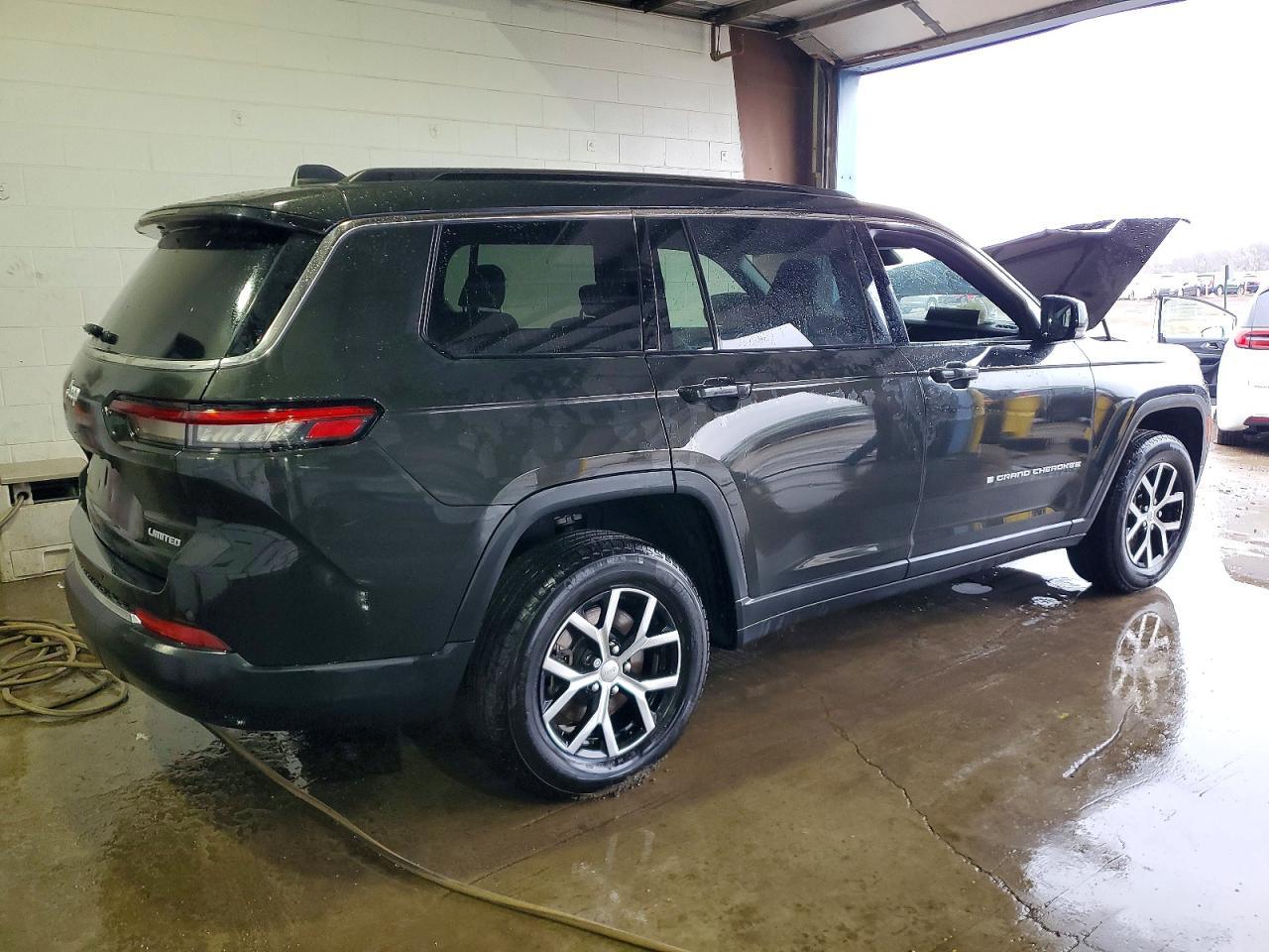 2024 JEEP GRAND CHEROKEE L LIMITED photo 5