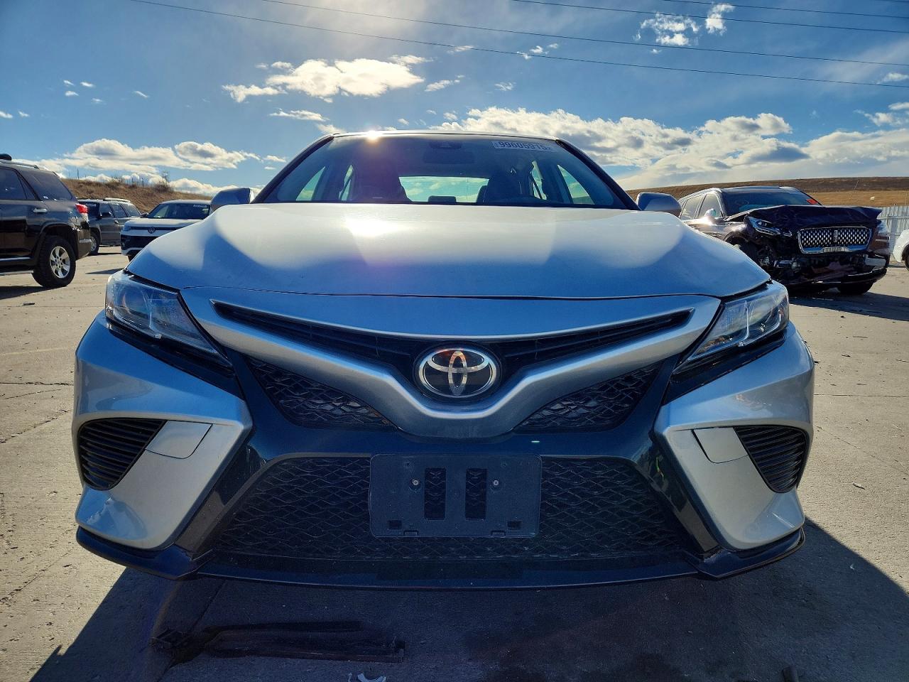 2020 TOYOTA CAMRY SE photo 5