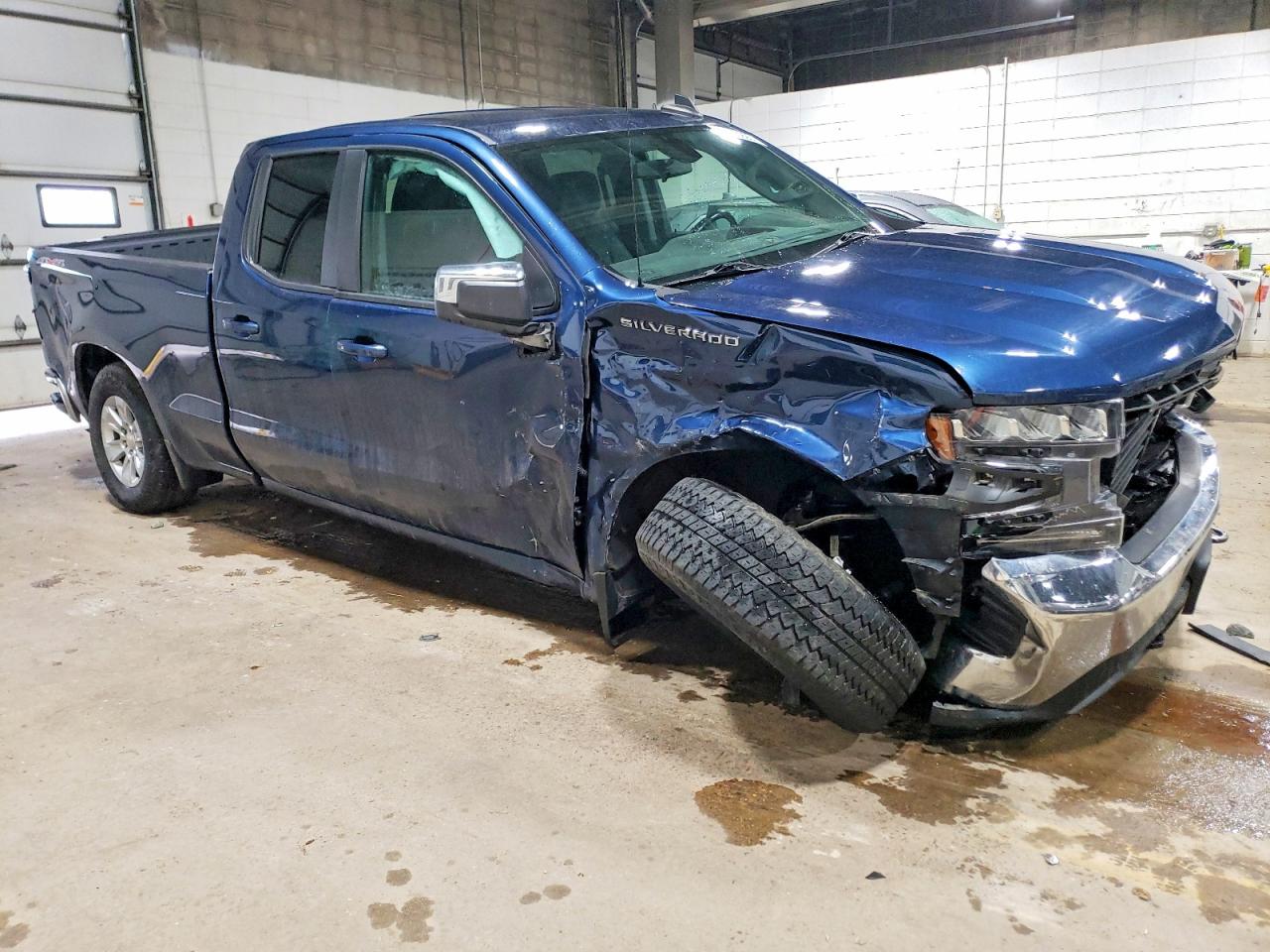 2019 CHEVROLET SILVERADO K1500 LT photo 4