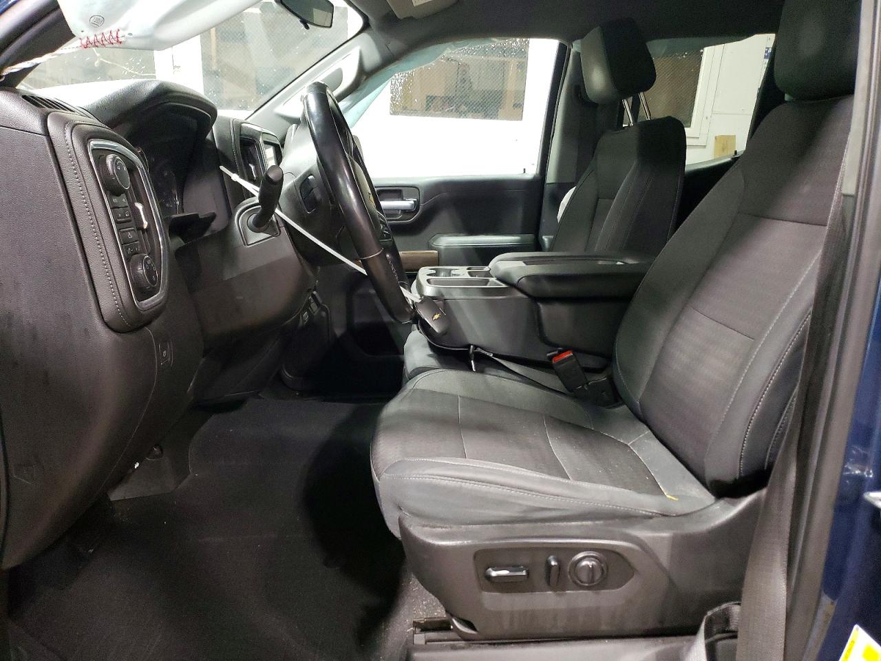 2019 CHEVROLET SILVERADO K1500 LT photo 7
