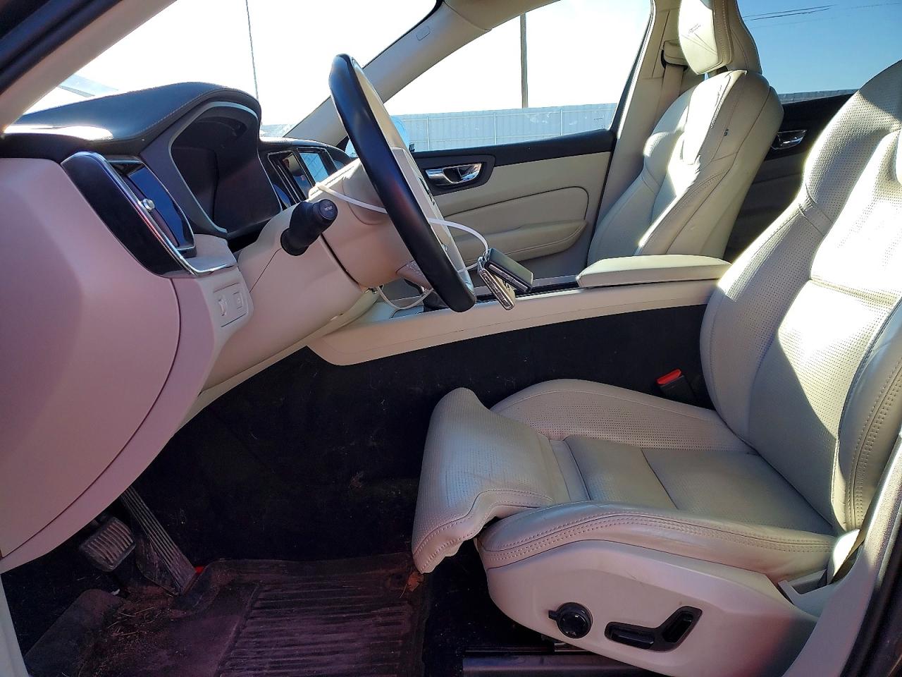 2019 VOLVO XC60 T6 INSCRIPTION photo 7