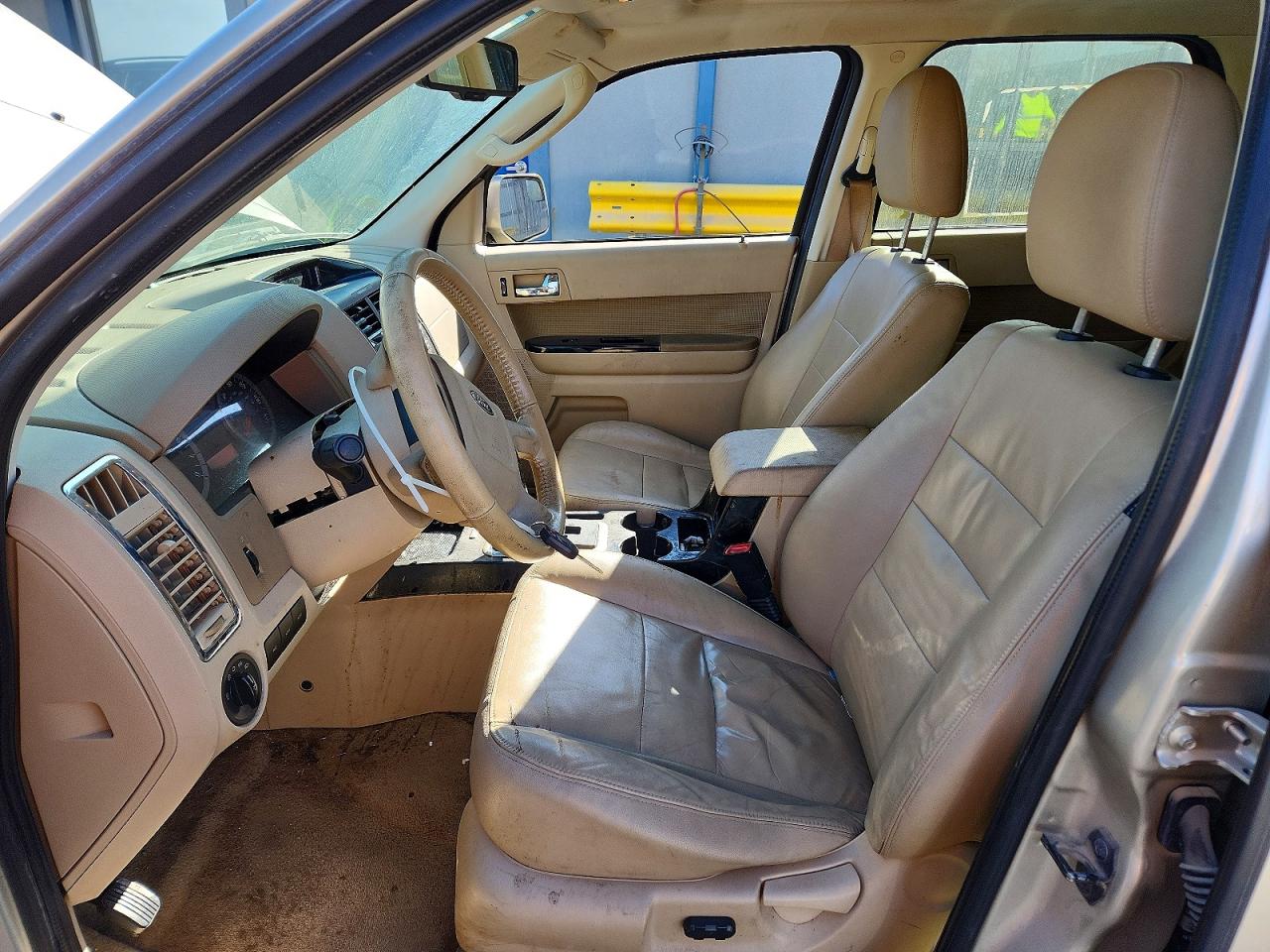 2011 FORD ESCAPE LIMITED photo 7