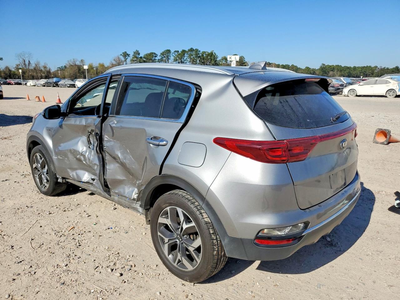 2020 KIA SPORTAGE EX photo 2