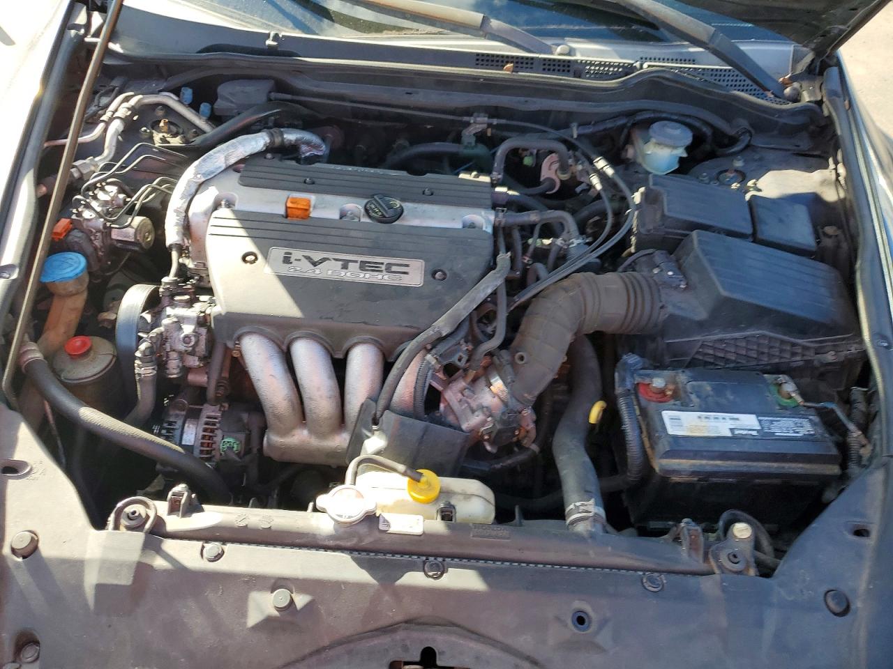 2005 HONDA ACCORD LX photo 11