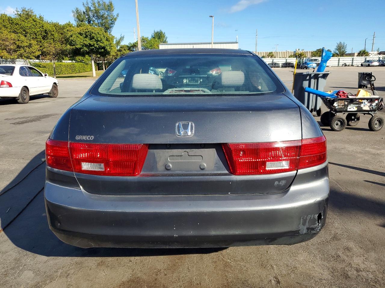 2005 HONDA ACCORD LX photo 6