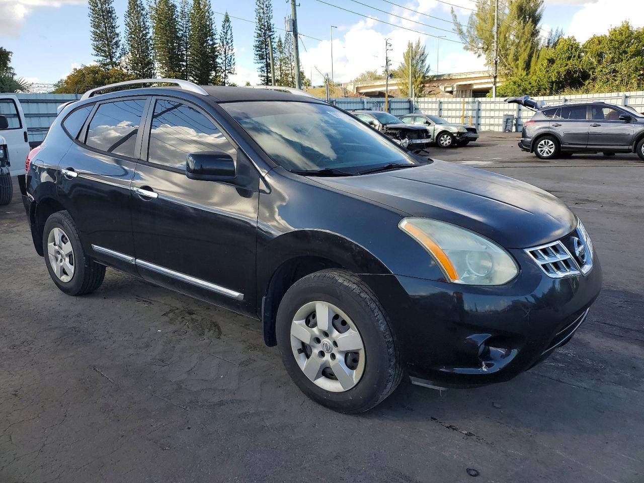 2015 NISSAN ROGUE SELECT S photo 4