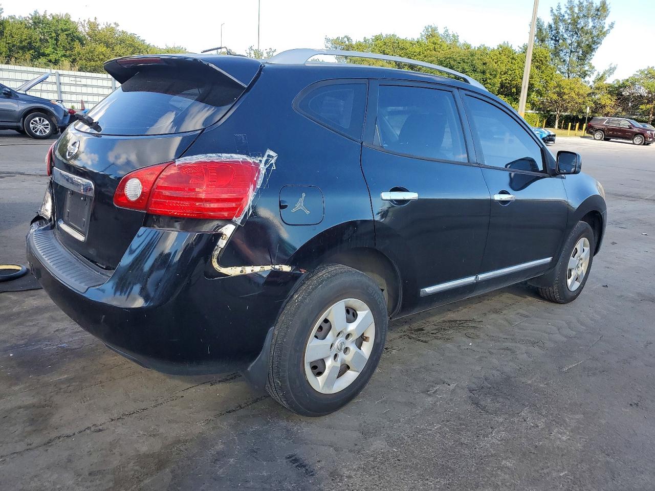 2015 NISSAN ROGUE SELECT S photo 3