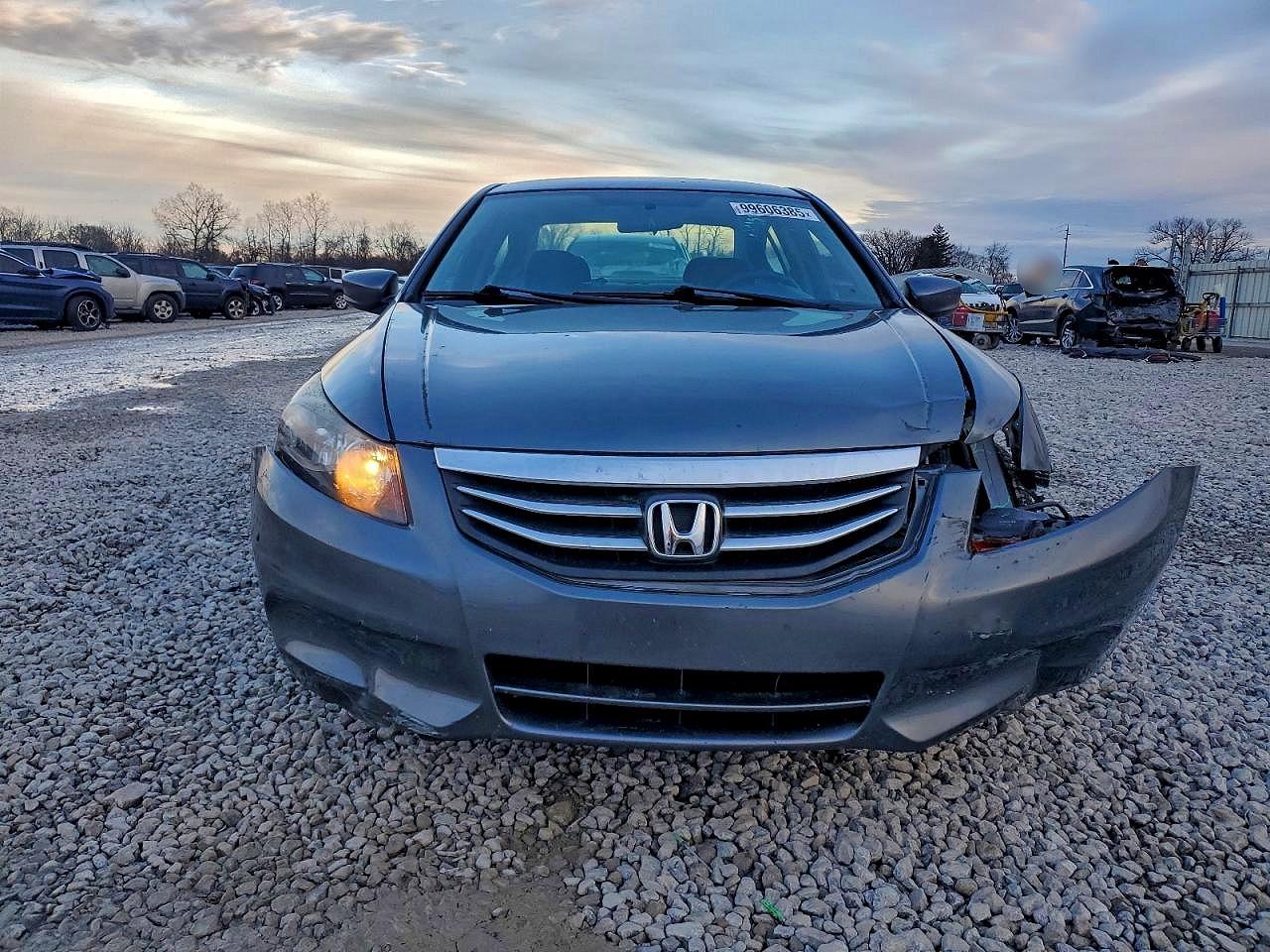 2011 HONDA ACCORD LX photo 9