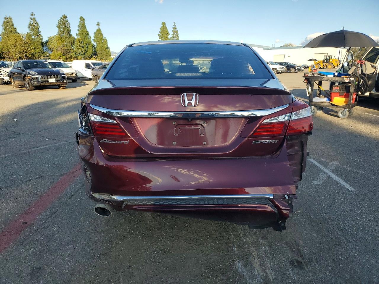 2017 HONDA ACCORD SPORT photo 6