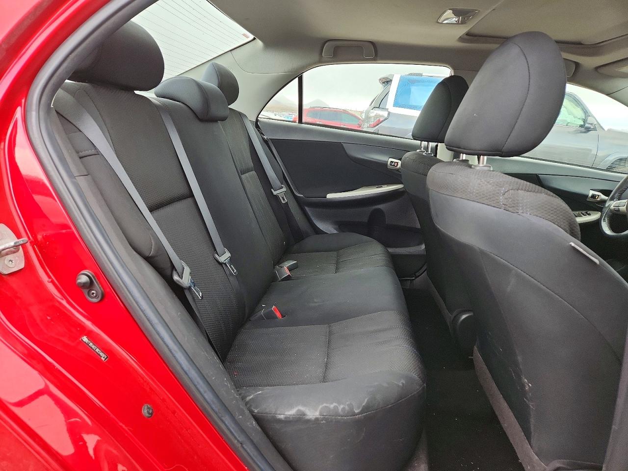 2011 TOYOTA COROLLA S photo 10