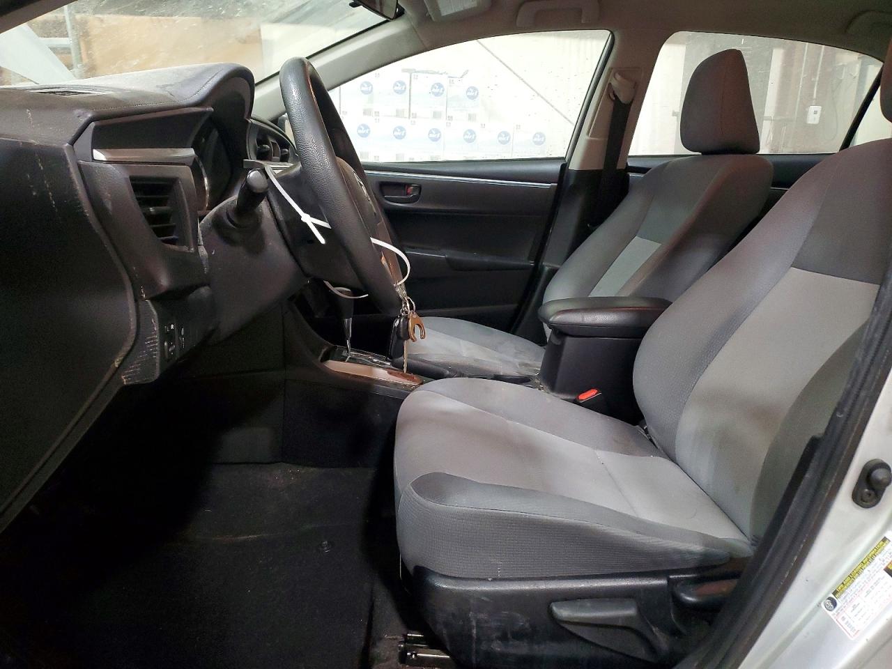2014 TOYOTA COROLLA L photo 7