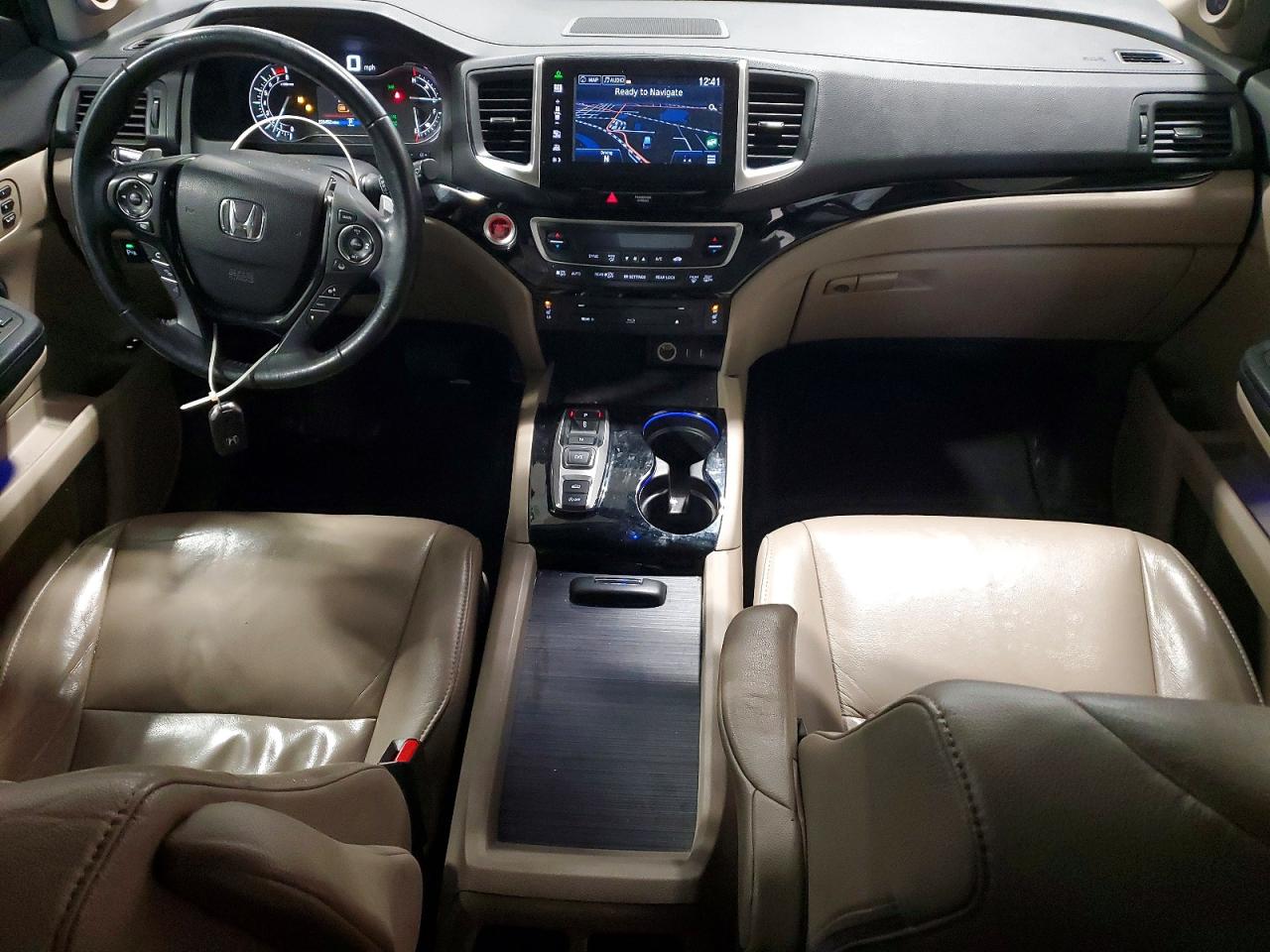2016 HONDA PILOT TOURING photo 8