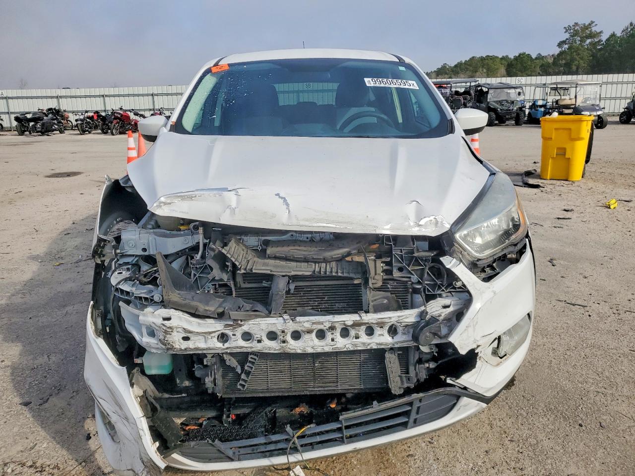2019 FORD ESCAPE SE photo 5