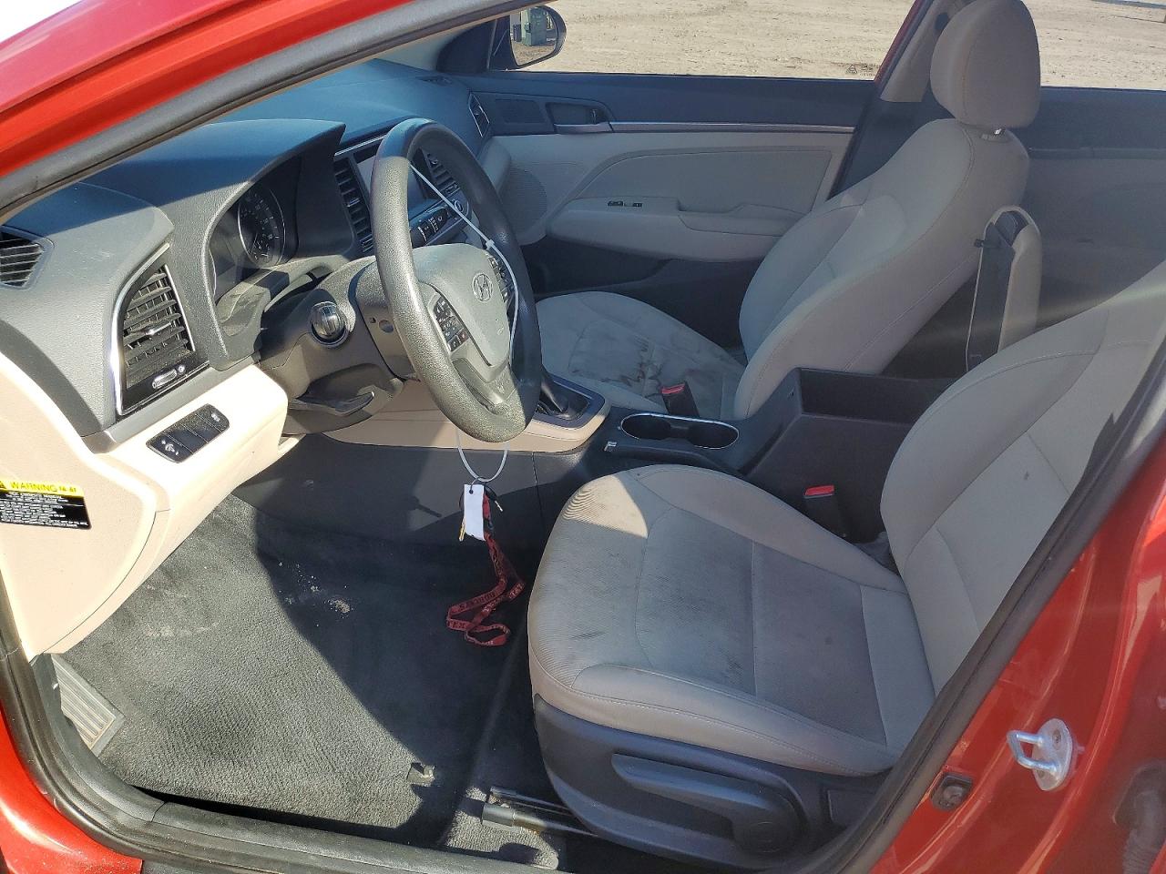 2017 HYUNDAI ELANTRA SE photo 7