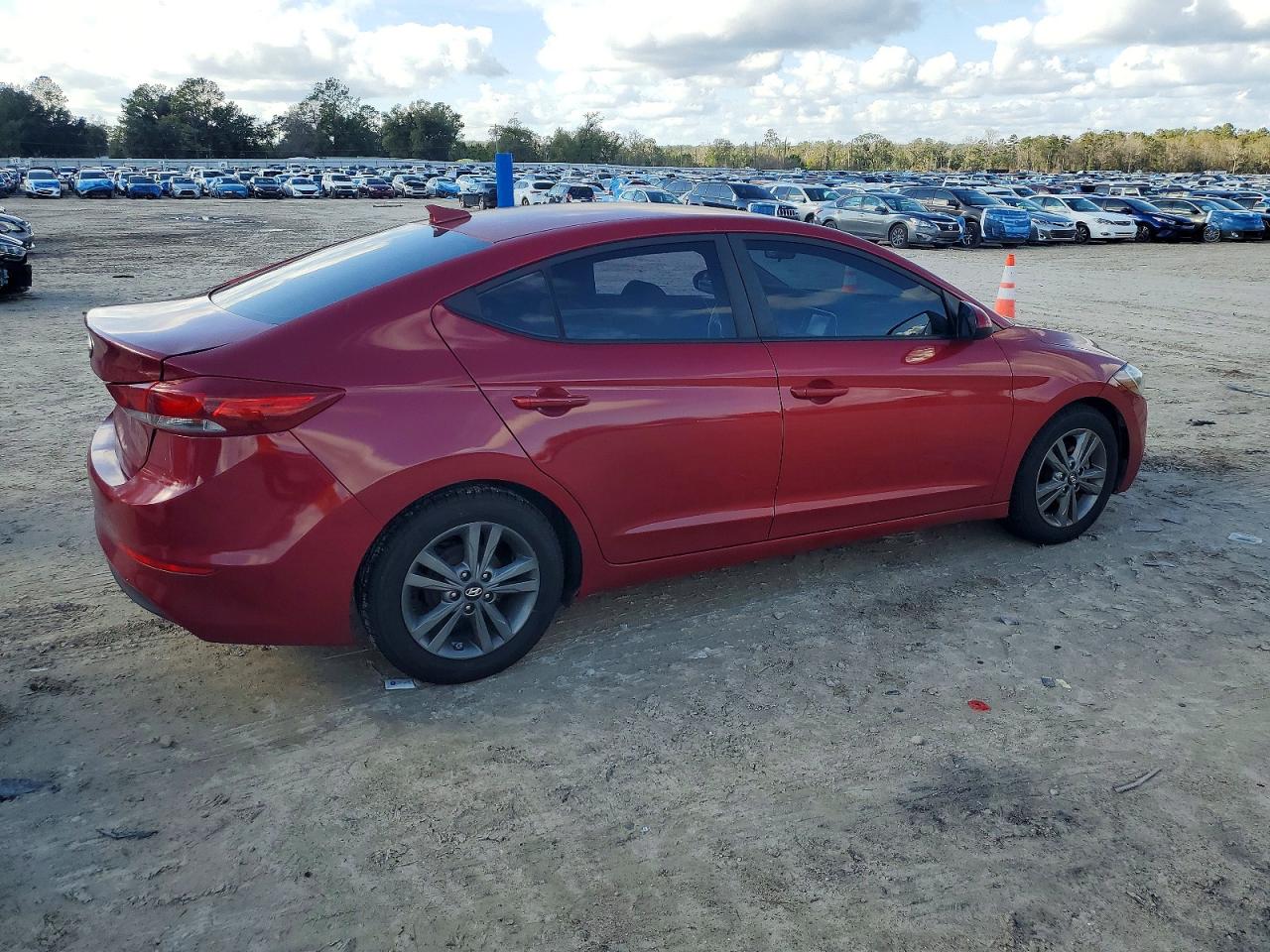 2017 HYUNDAI ELANTRA SE photo 3