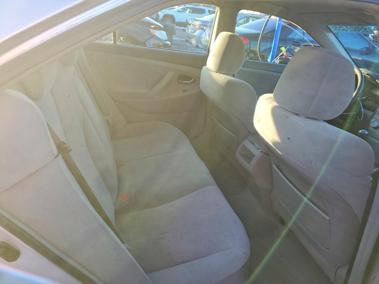 2011 TOYOTA CAMRY BASE photo 10