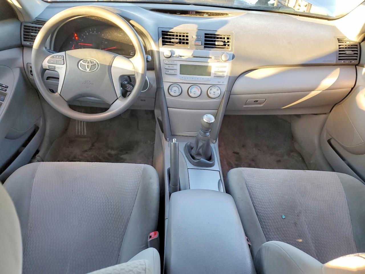 2011 TOYOTA CAMRY BASE photo 8