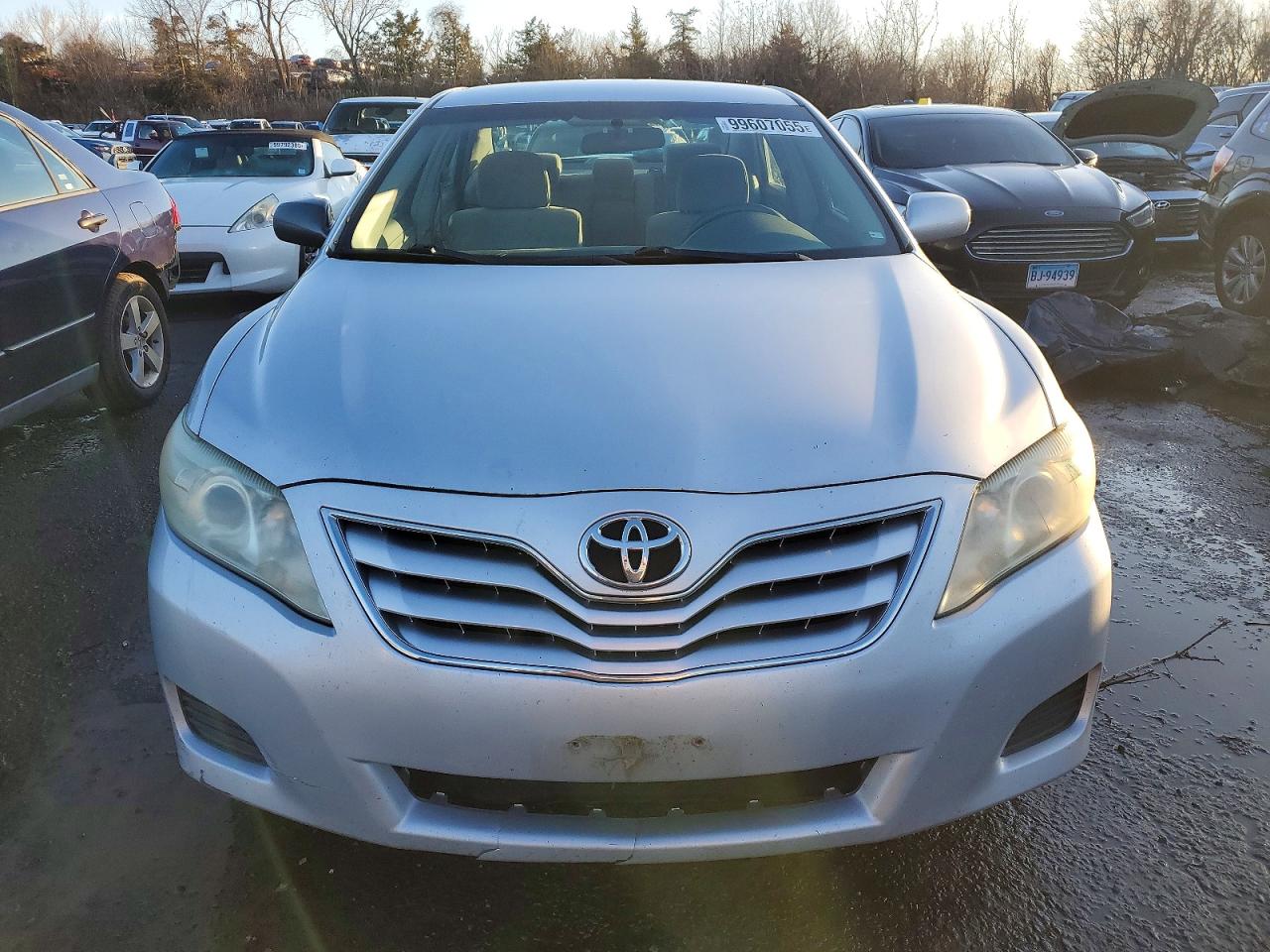 2011 TOYOTA CAMRY BASE photo 5