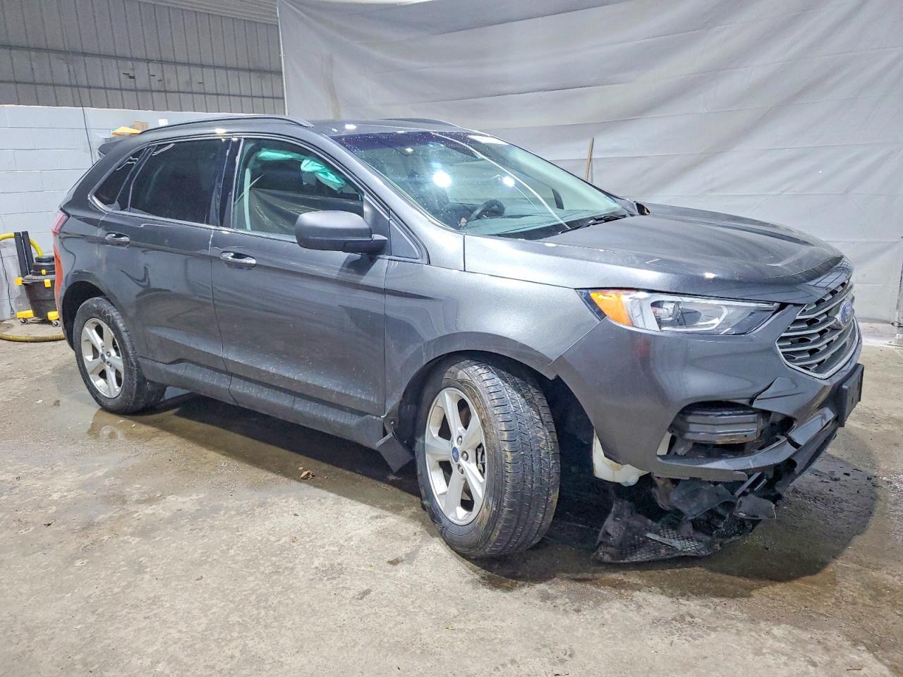 2020 FORD EDGE SE photo 13