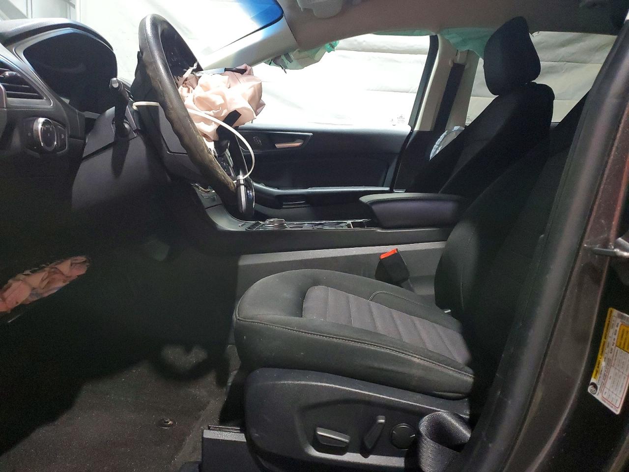 2020 FORD EDGE SE photo 25