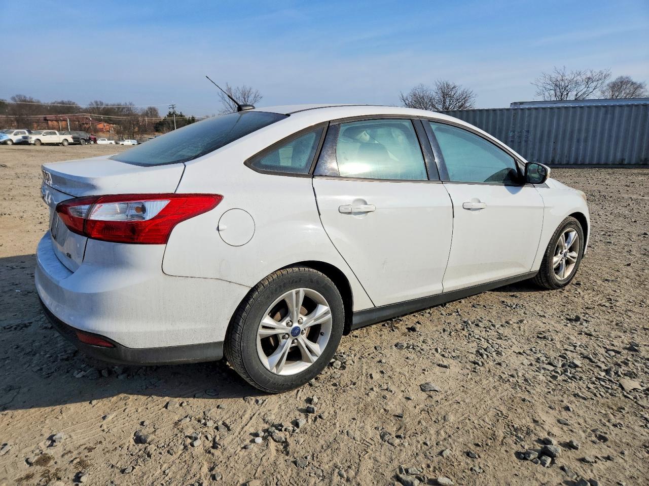 2014 FORD FOCUS SE photo 3