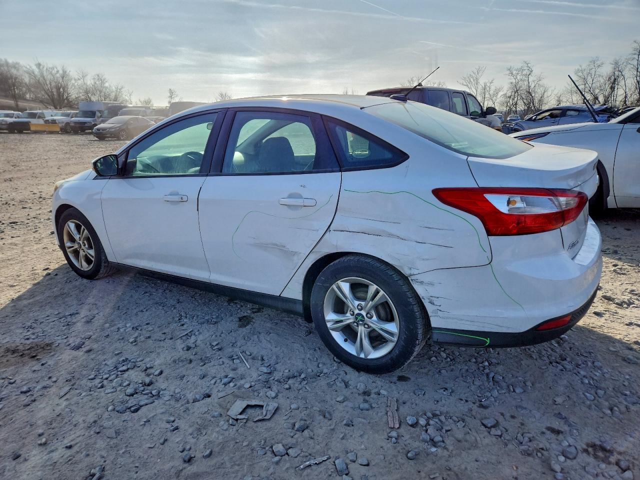 2014 FORD FOCUS SE photo 2