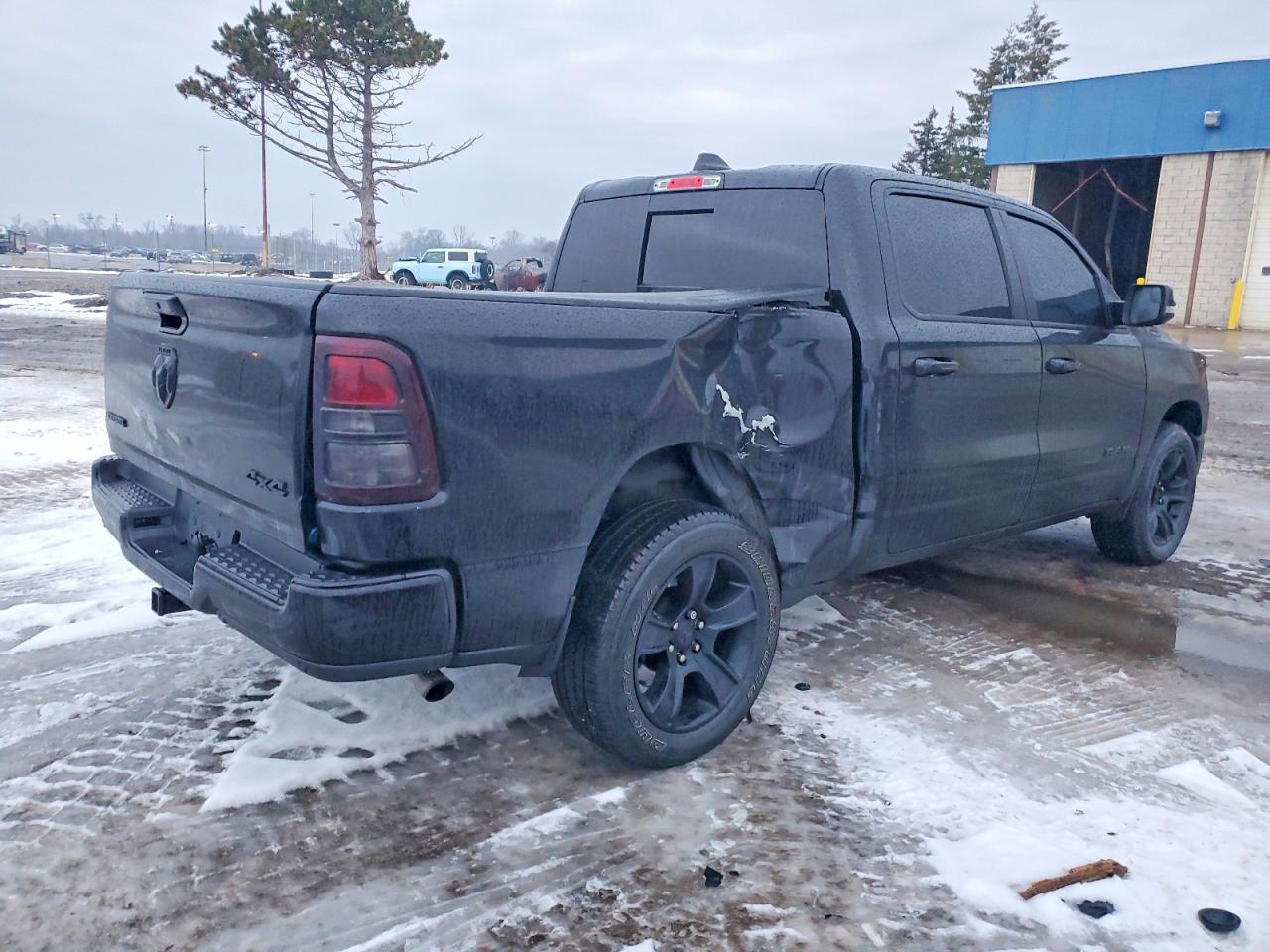 2023 RAM 1500 BIG HORN/LONE STAR photo 3