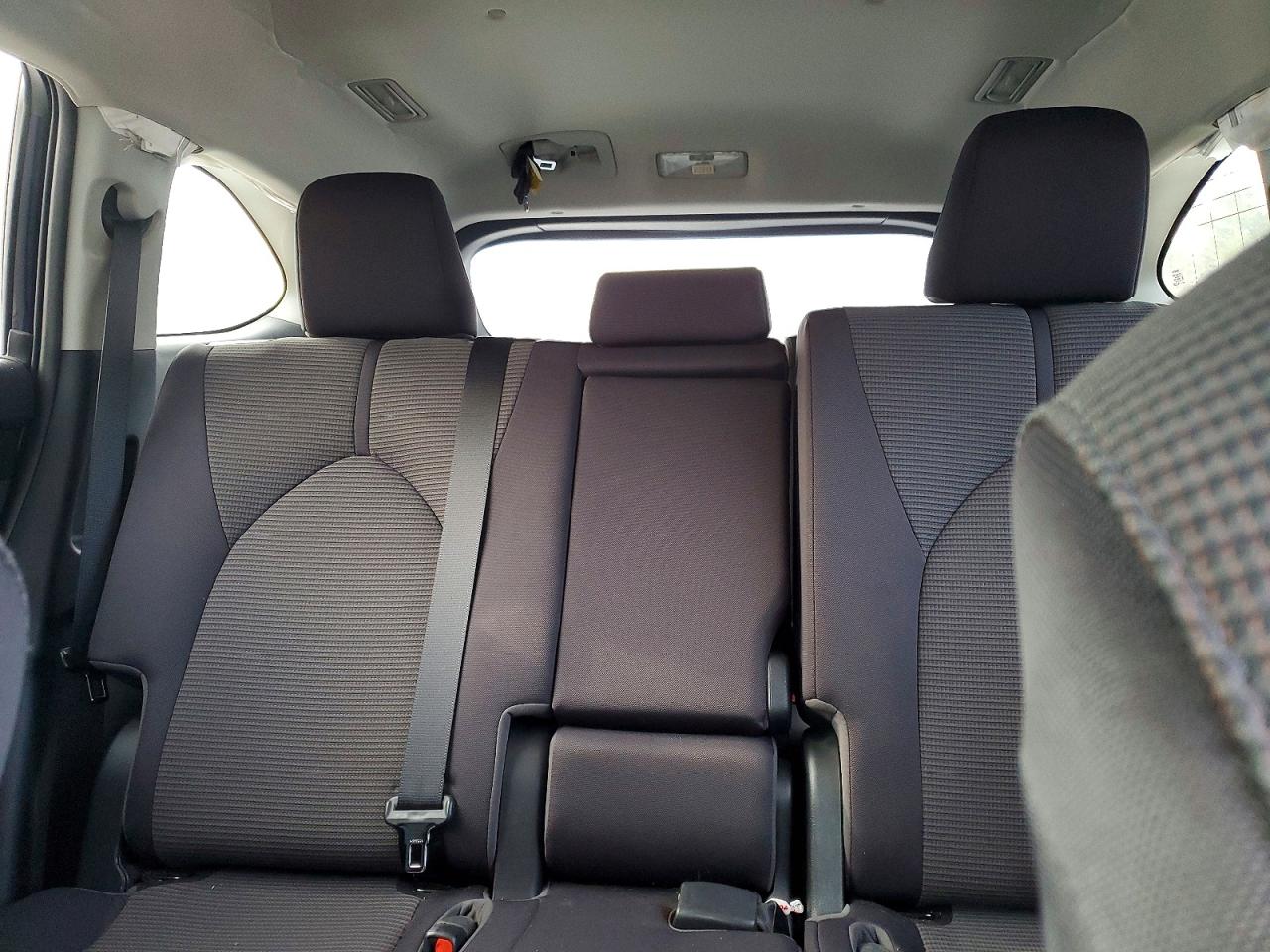 2021 TOYOTA HIGHLANDER L photo 10