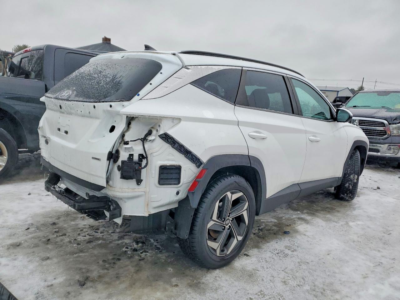 2022 HYUNDAI TUCSON SEL photo 3