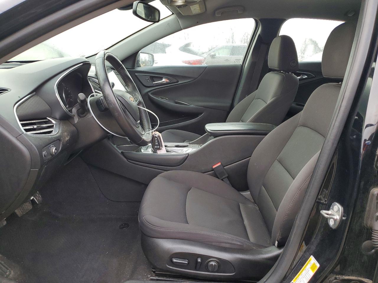 2017 CHEVROLET MALIBU LT photo 7
