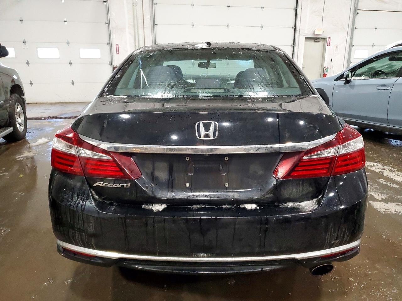 2016 HONDA ACCORD EX photo 6