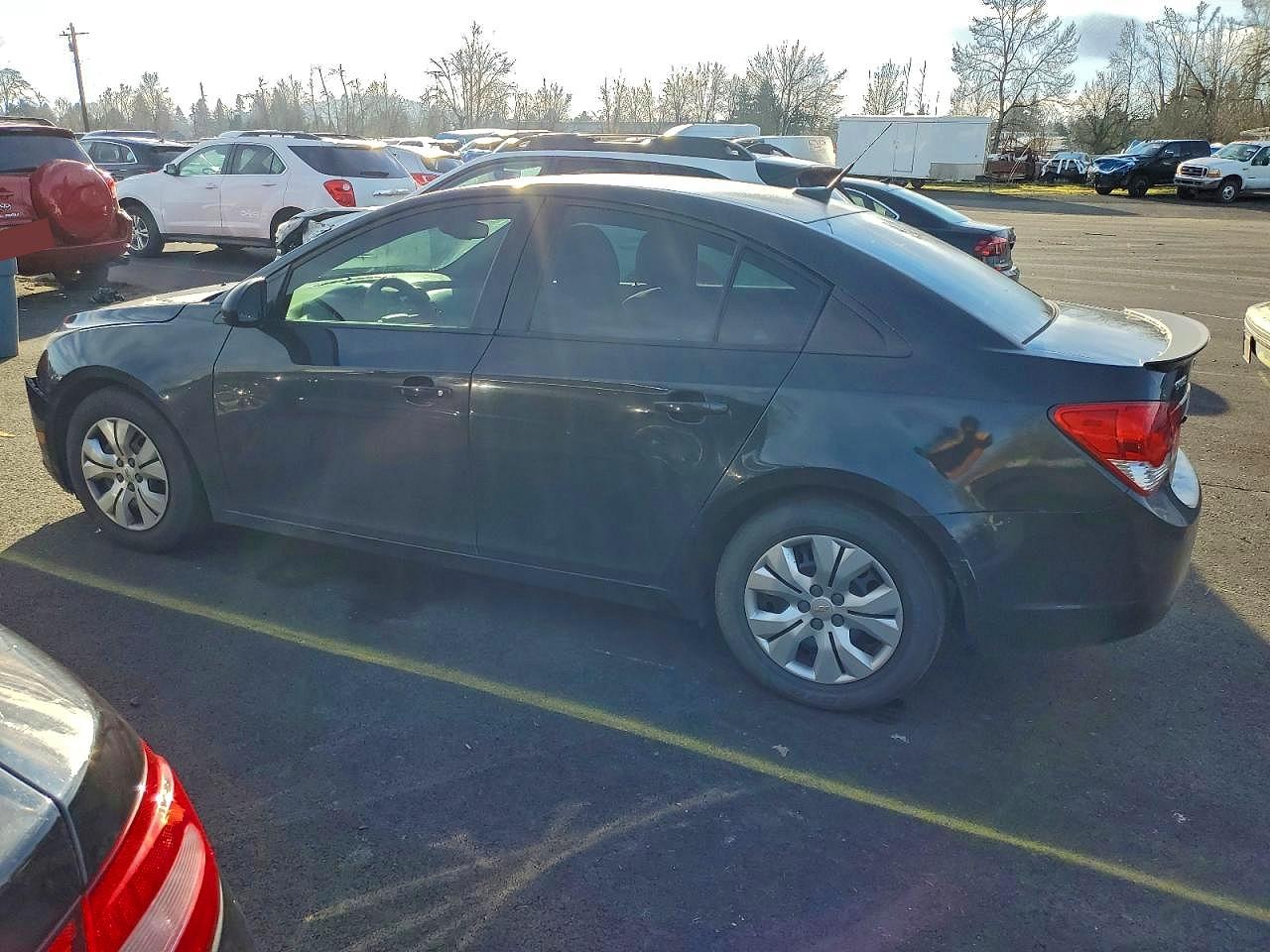 2013 CHEVROLET CRUZE LS photo 2