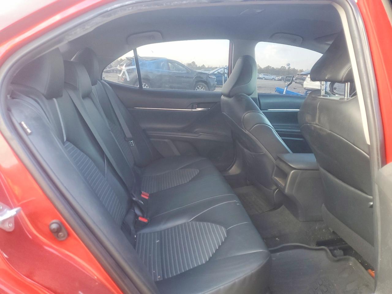 2021 TOYOTA CAMRY SE photo 10