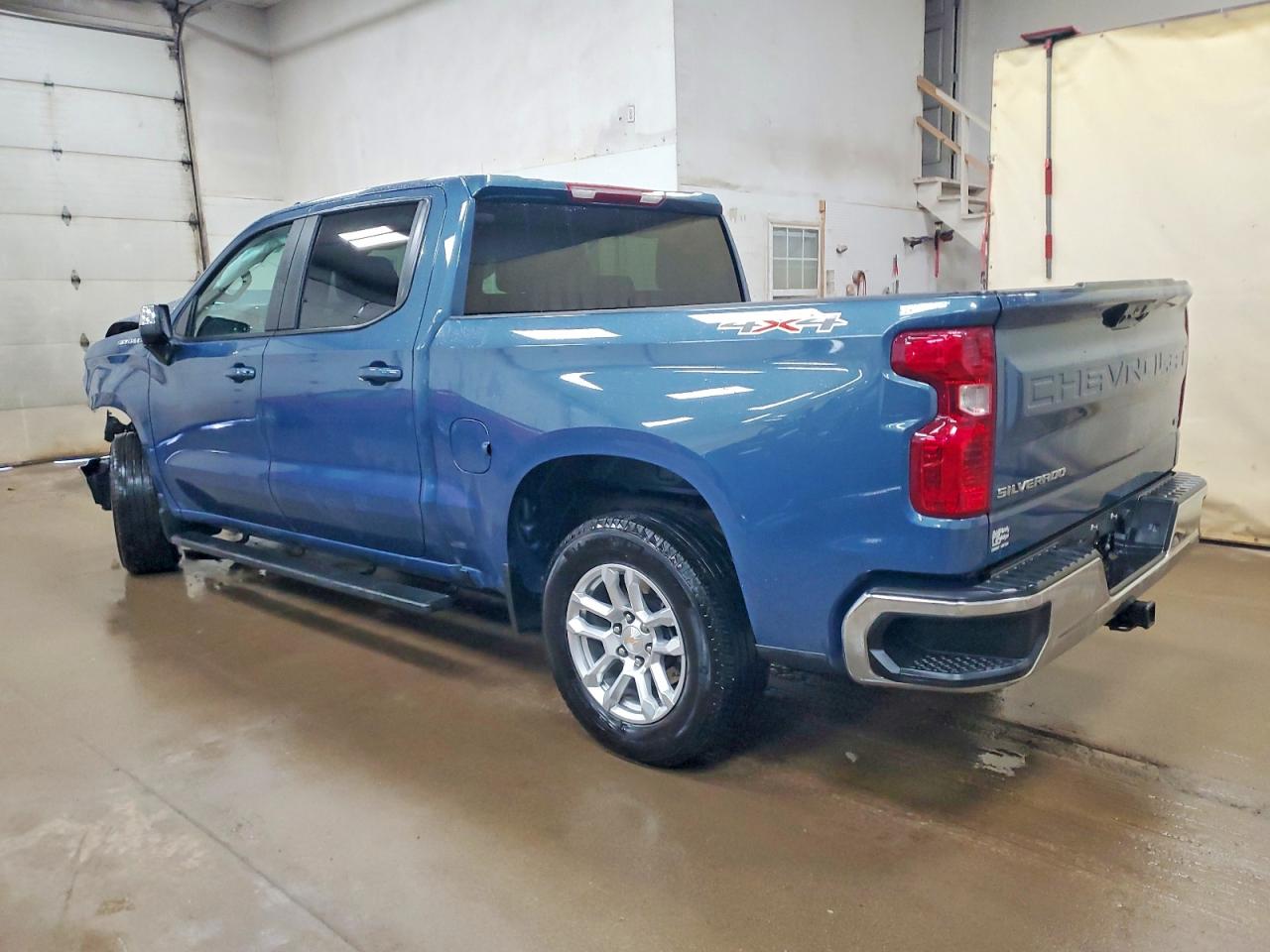 2024 CHEVROLET SILVERADO K1500 LT-L photo 2